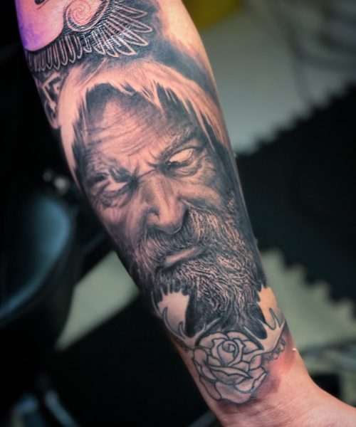 45E999F3-9F89-4527-9632-8D9FD97235C3